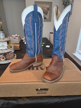 Olathe Square Toe Bison Boot With Riding Heel